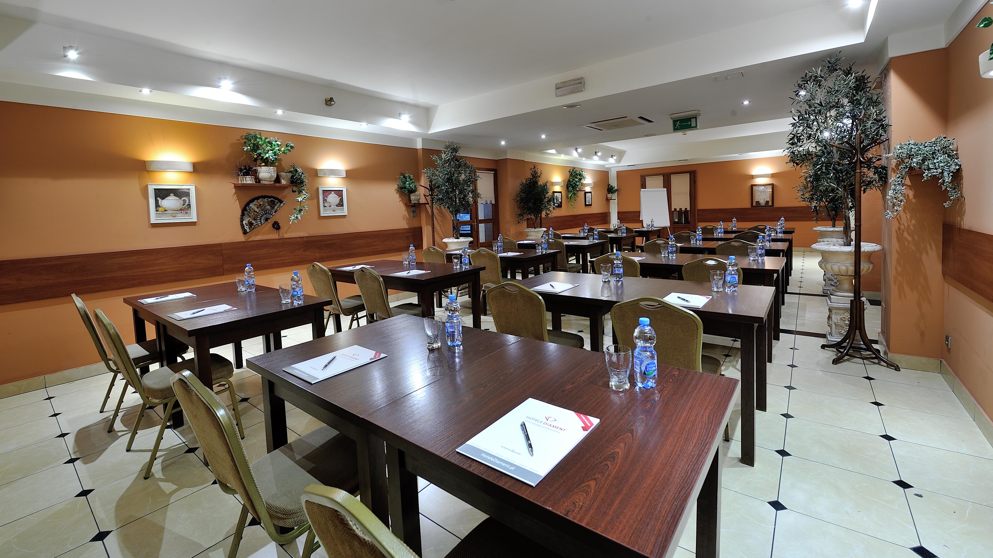 Hotel Diament Vacanza Katowice - Siemianowice Siemianowice Śląskie Esterno foto