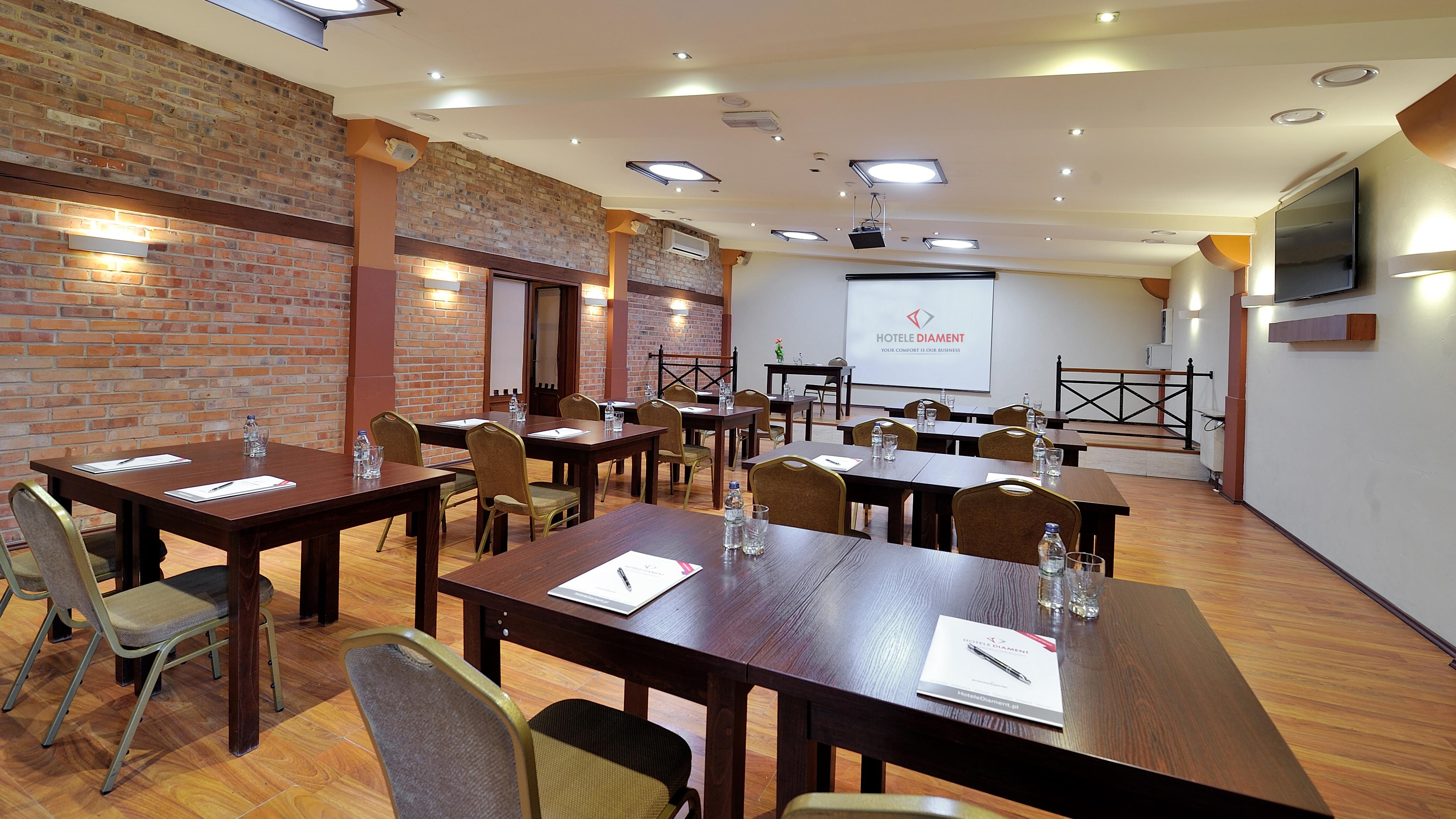 Hotel Diament Vacanza Katowice - Siemianowice Siemianowice Śląskie Esterno foto