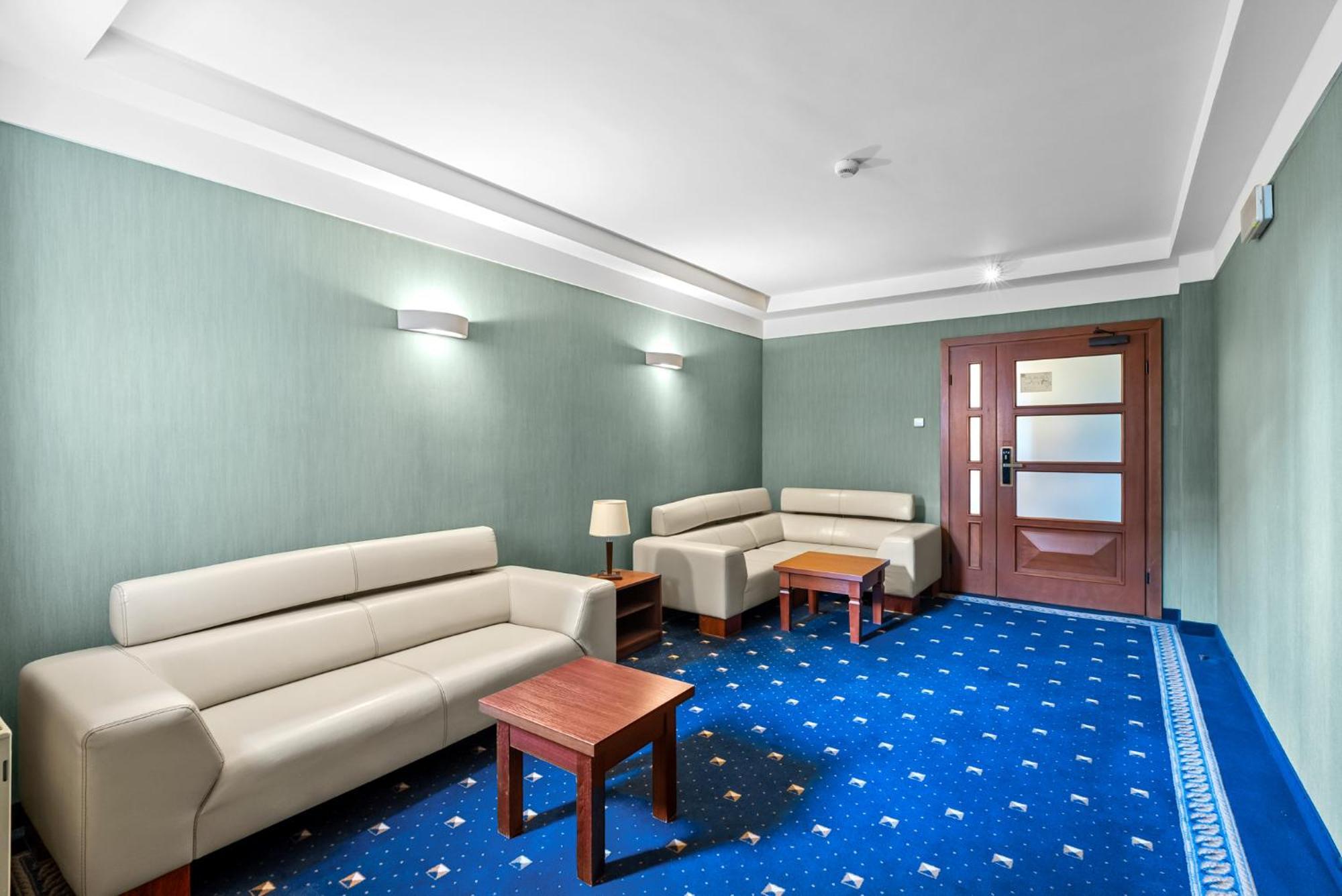 Hotel Diament Vacanza Katowice - Siemianowice Siemianowice Śląskie Esterno foto