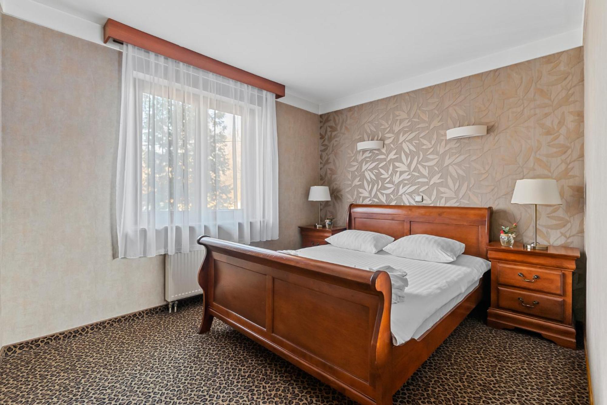 Hotel Diament Vacanza Katowice - Siemianowice Siemianowice Śląskie Esterno foto