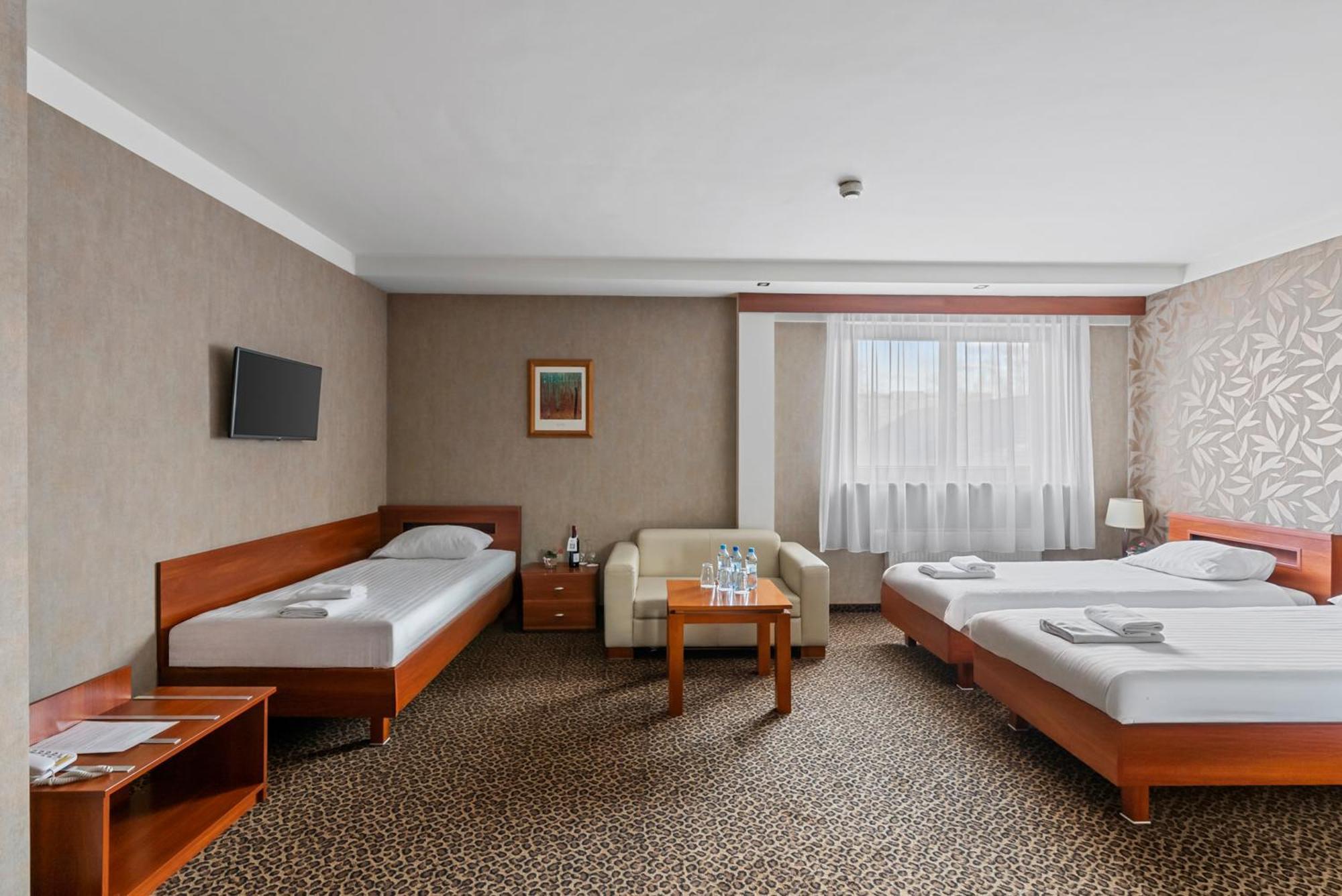 Hotel Diament Vacanza Katowice - Siemianowice Siemianowice Śląskie Esterno foto