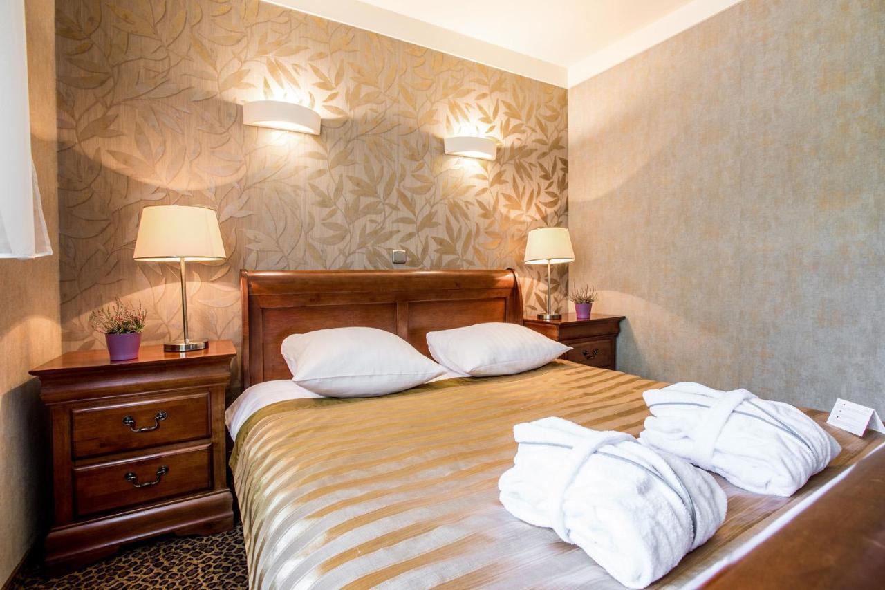 Hotel Diament Vacanza Katowice - Siemianowice Siemianowice Śląskie Esterno foto