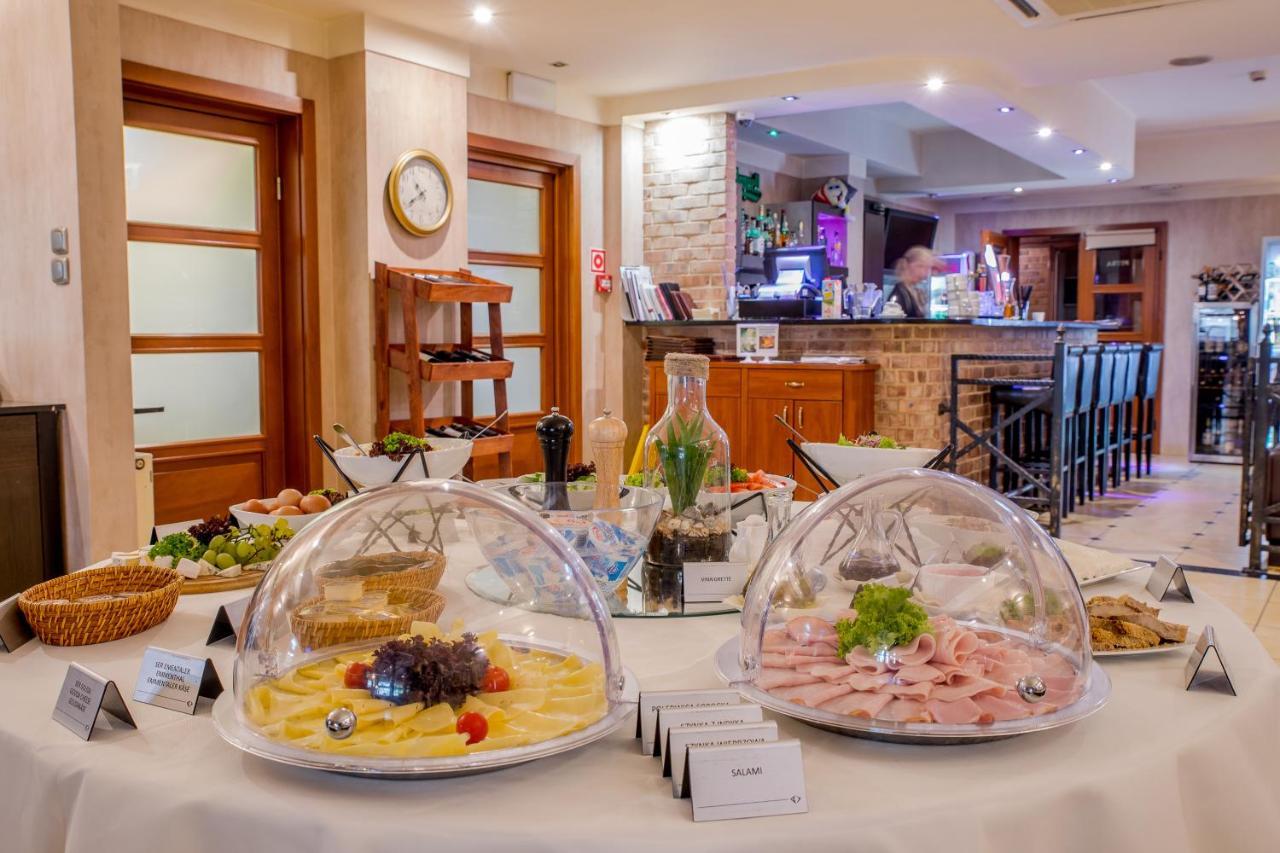 Hotel Diament Vacanza Katowice - Siemianowice Siemianowice Śląskie Esterno foto
